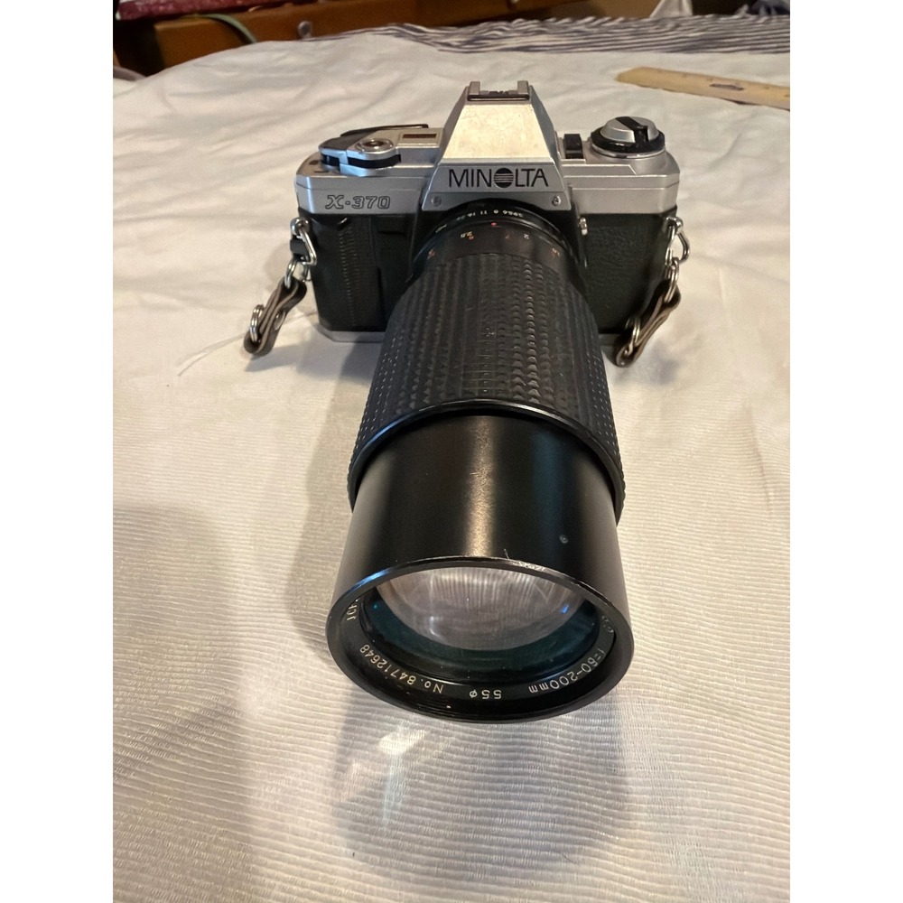 Minolta X-370‎ 35mm SLR Film Camera with SSMC 80-200mm f4.5 Zoom Lens